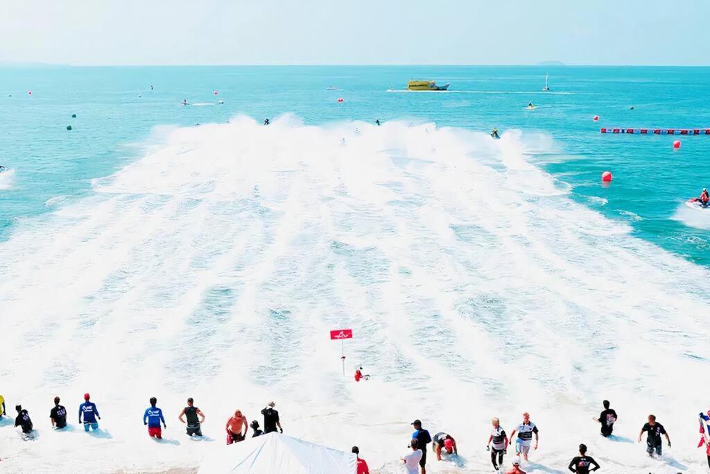 Sea View -High Floor 2 Bed Room Excellent Location Pattaya Exteriör bild