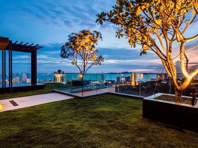 Sea View -High Floor 2 Bed Room Excellent Location Pattaya Exteriör bild