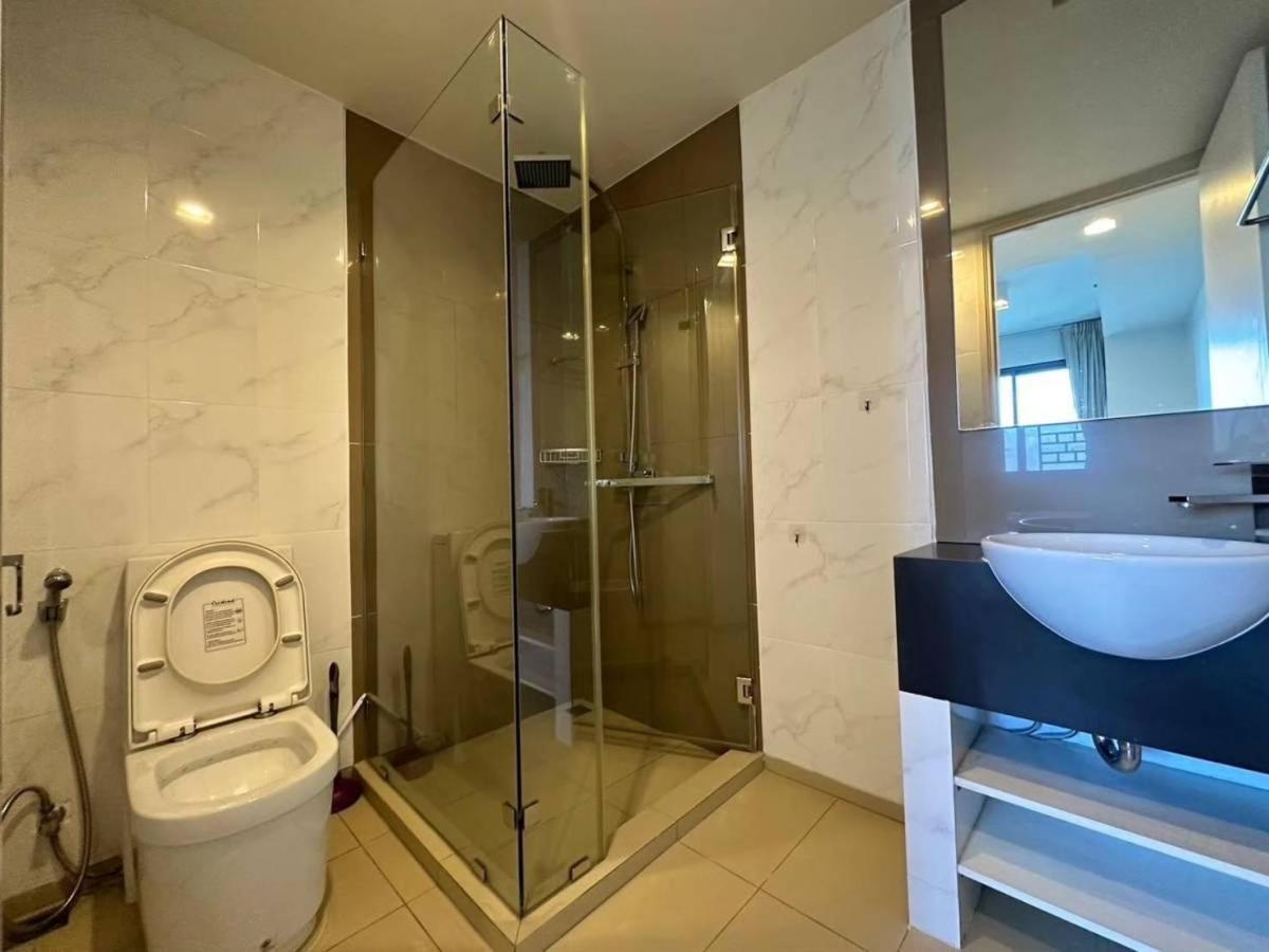Sea View -High Floor 2 Bed Room Excellent Location Pattaya Exteriör bild